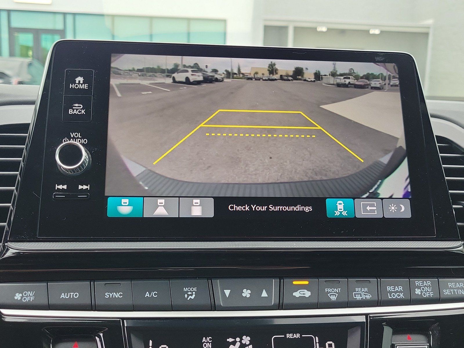 Used 2025 Honda Odyssey Elite image 24
