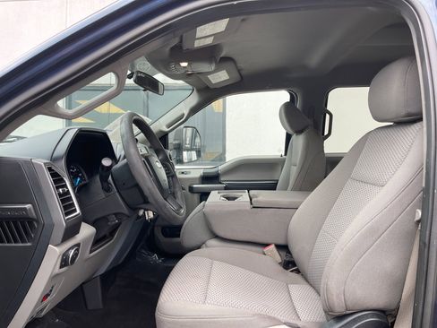 Used 2017 Ford F250 XLT w/ XLT Value Package image 9