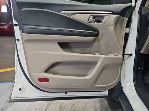 Used 2019 Honda Ridgeline RTL-T image 10