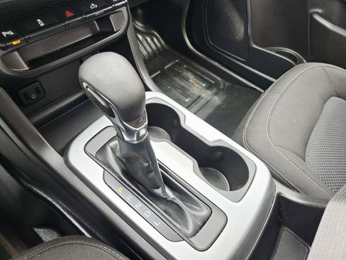 Used 2022 Chevrolet Colorado LT w/ Fleet Safety Package image 30