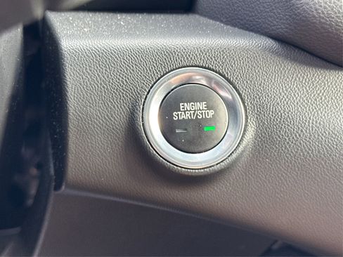 Used 2022 GMC Terrain SLE w/ Elevation Edition image 31