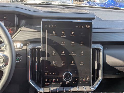 Certified 2025 GMC Acadia Elevation image 25