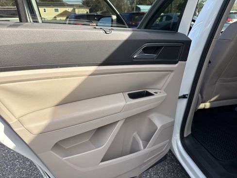 Used 2018 Volkswagen Atlas SEL image 17