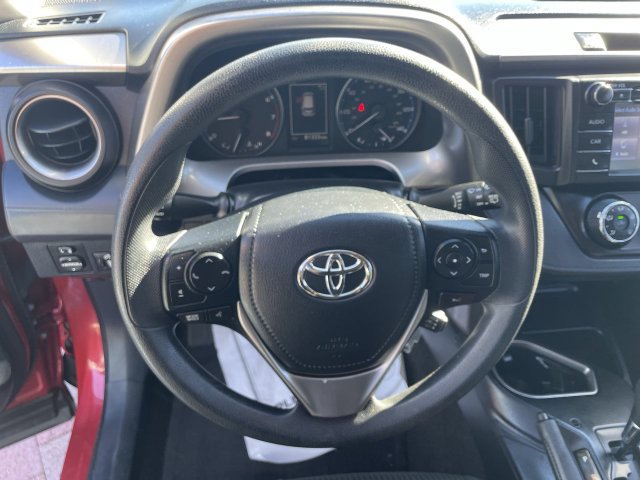 Used 2017 Toyota RAV4 LE FWD image 16