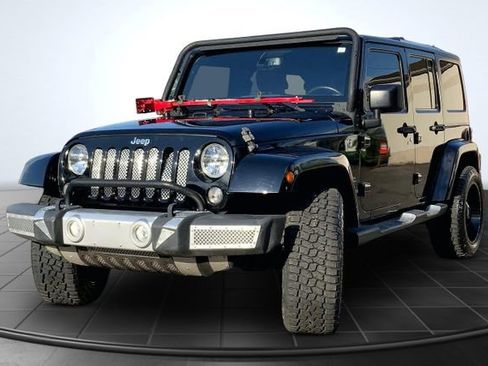 Used 2015 Jeep Wrangler Unlimited Sahara w/ Dual Top Group AWD/4WD image 4
