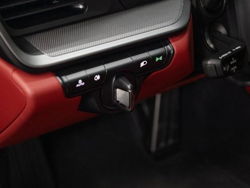 Certified 2024 Porsche 911 Carrera S image 20