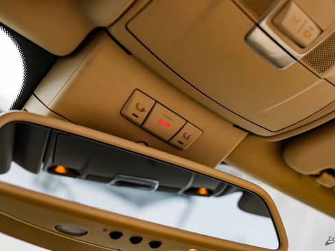 Used 2014 Mercedes-Benz SL 550 image 47