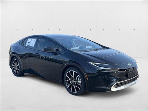 New 2026 Toyota Prius Plug-In Hybrid FWD image 3