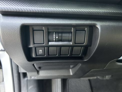 Certified 2023 Subaru Impreza 2.0i Premium AWD/4WD image 17