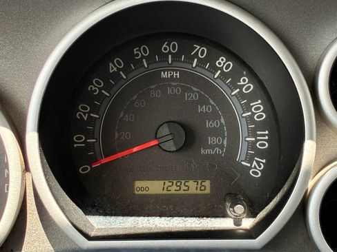 Used 2011 Toyota Tundra 4x4 Double Cab image 23