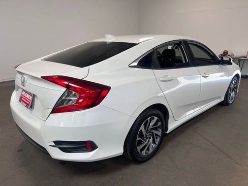 Used 2017 Honda Civic EX image 3