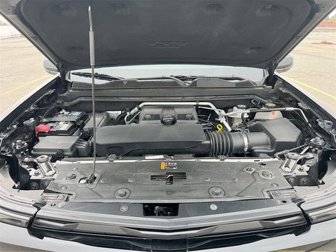 Used 2024 Chevrolet Colorado Z71 w/ Z71 Convenience Package 2 image 29