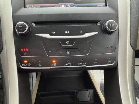 Used 2013 Ford Fusion Energi SE image 16