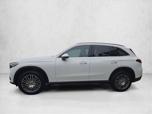 Certified 2026 Mercedes-Benz GLC 300 image 9
