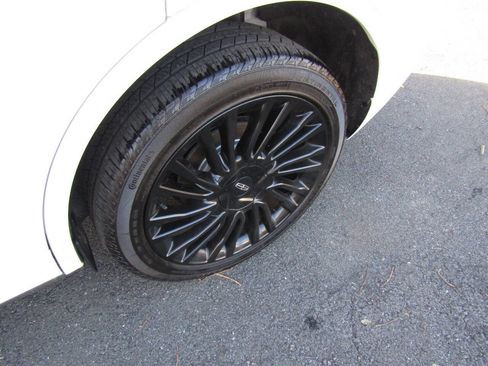 Used 2022 Lincoln Corsair Reserve image 36