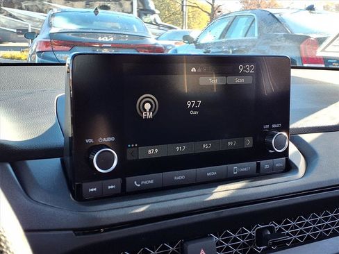 Used 2023 Honda Accord LX image 17