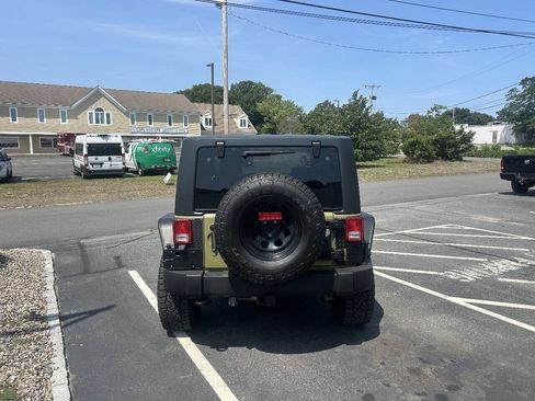 Used 2013 Jeep Wrangler Rubicon w/ PWR Convenience Group AWD/4WD image 6