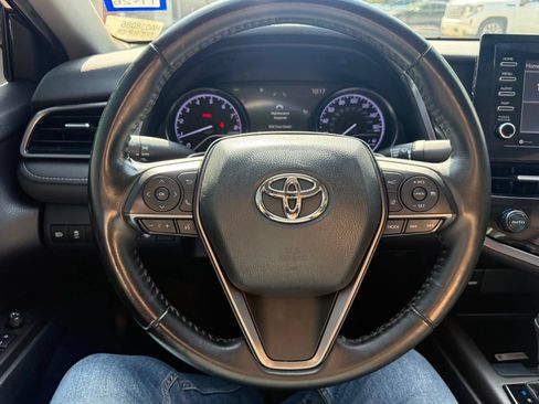 Used 2021 Toyota Camry SE w/ Cold Weather Package AWD/4WD image 11