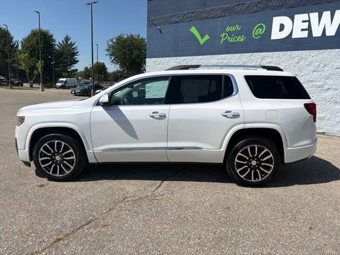 Used 2020 GMC Acadia Denali w/ Technology Package FWD image 2