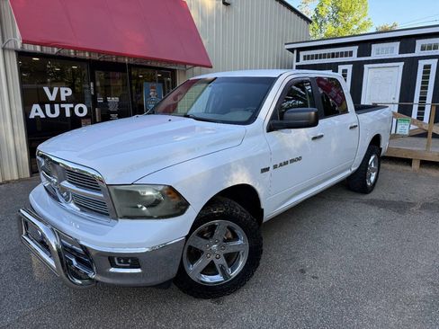 Used 2012 RAM 1500 Big Horn RWD image 2