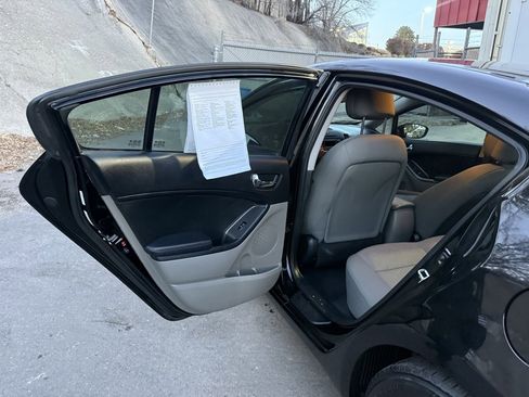 Used 2014 Kia Forte LX image 17