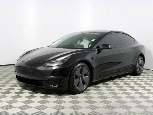 Used 2021 Tesla Model 3 Standard Range Plus image 20