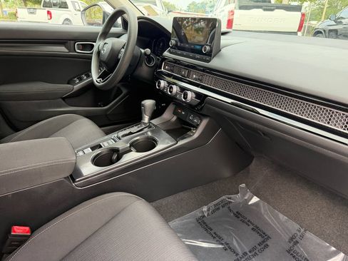 Used 2022 Honda Civic LX image 10
