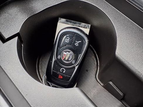 Used 2024 Buick Enclave Premium image 22