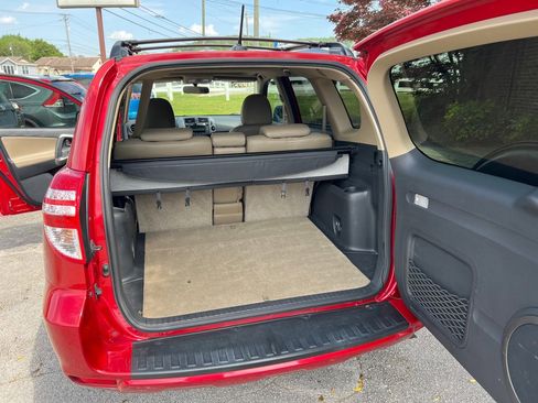 Used 2010 Toyota RAV4 Limited image 10