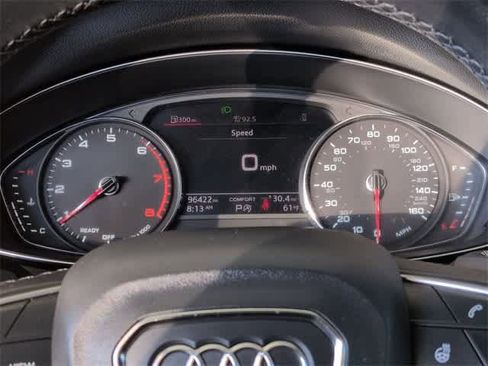 Used 2021 Audi Q5 Premium image 35