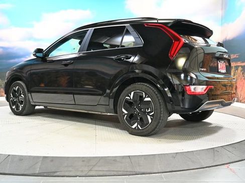 Used 2024 Kia Niro Wind FWD image 6