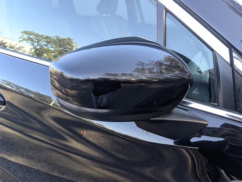 Certified 2024 Subaru Ascent Premium w/ Convenience Package image 11