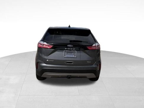Used 2024 Ford Edge SEL image 8