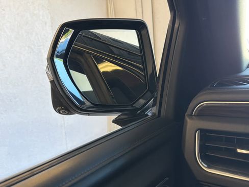 Used 2022 Chevrolet Tahoe LT w/ Luxury Package image 55