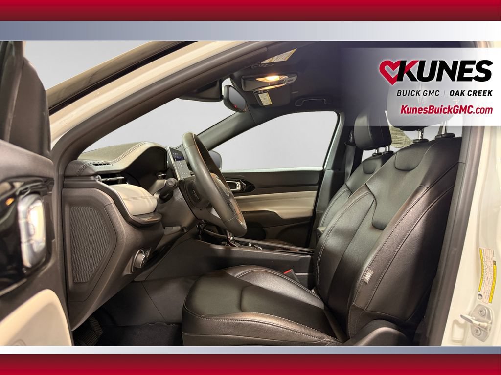 Used 2025 Jeep Compass Limited AWD/4WD image 22