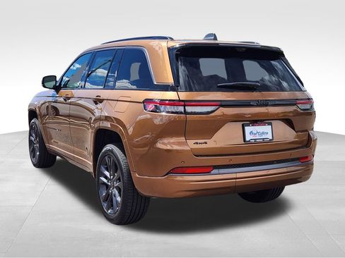 New 2026 Jeep Grand Cherokee Limited AWD/4WD image 4