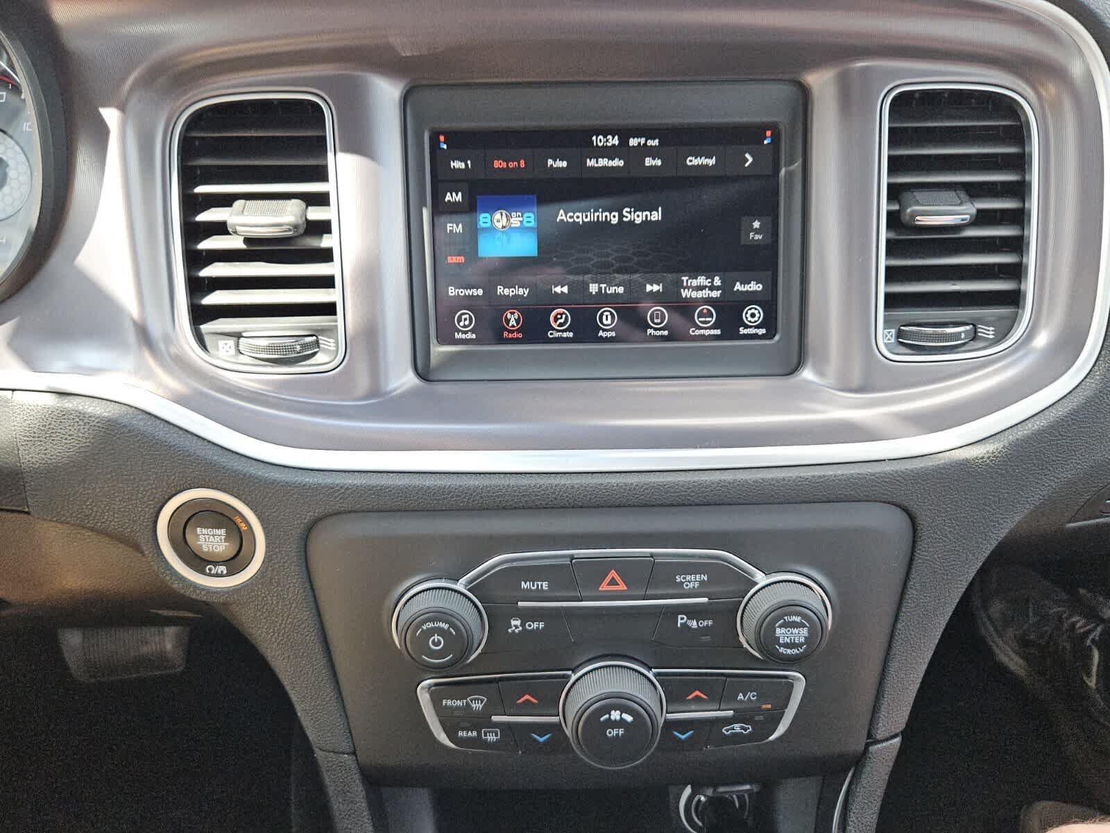 Used 2020 Dodge Charger SXT w/ Driver Convenience Group RWD image 8