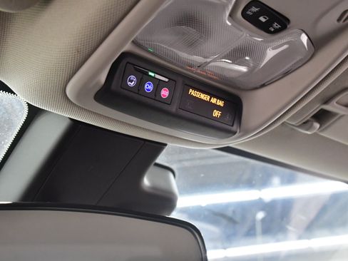 Used 2025 Buick Encore GX Preferred AWD/4WD image 30