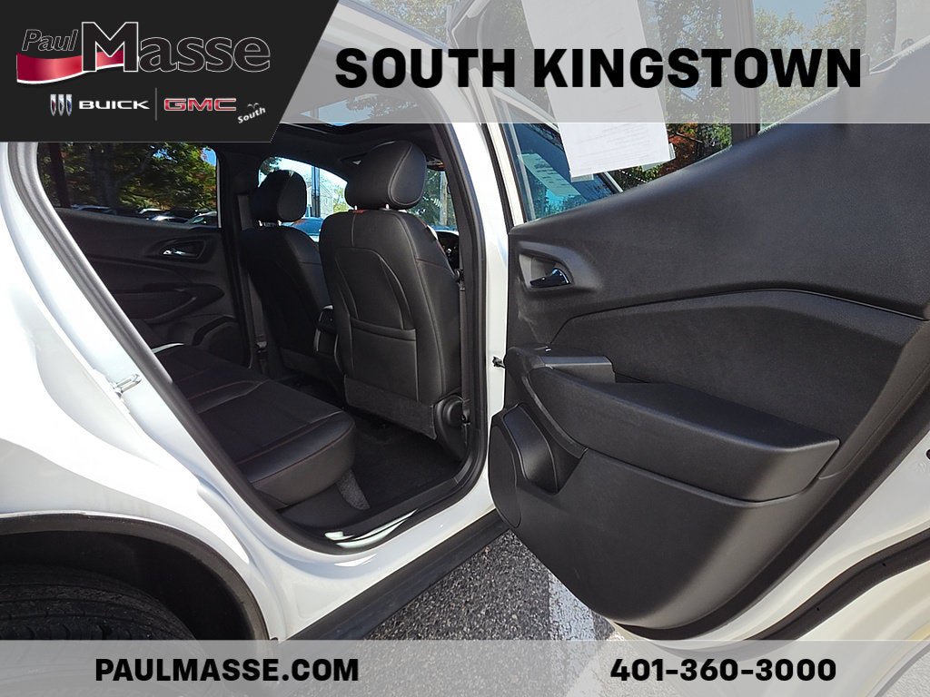 Used 2024 Chevrolet Trax RS w/ Sunroof Package FWD image 26