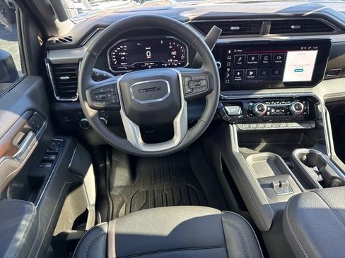 Used 2025 GMC Sierra 2500 Denali w/ Denali Reserve Package image 14