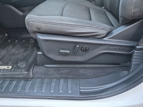 Used 2023 Ford F150 XLT w/ Equipment Group 302A High image 17