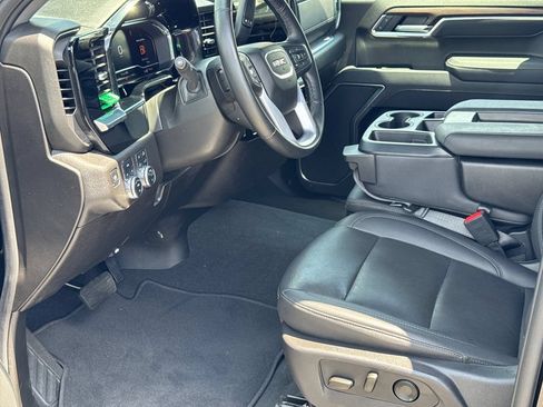 Used 2025 GMC Sierra 1500 SLT AWD/4WD image 11