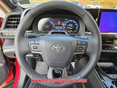 New 2025 Toyota Crown Signia w/ Advanced Technology Package AWD/4WD image 15