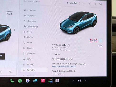 Used 2021 Tesla Model Y Long Range AWD/4WD image 21