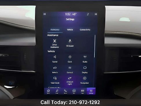 Used 2023 Ford Explorer King Ranch w/ Technology Package RWD image 16