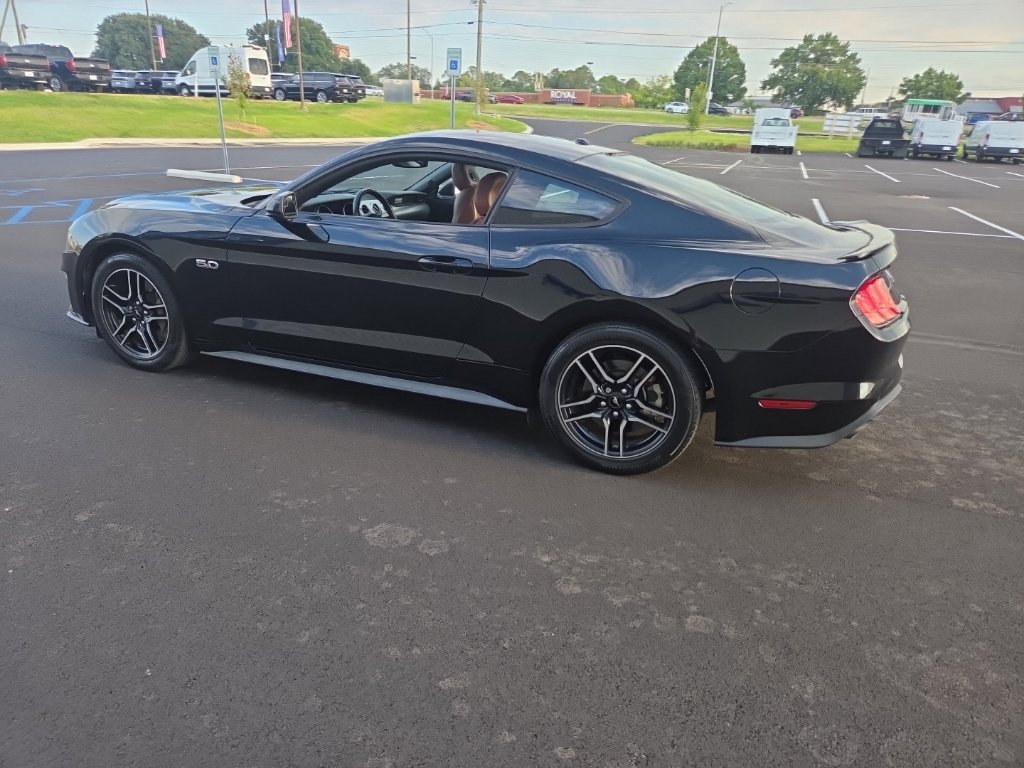 Used 2018 Ford Mustang GT w/ Equipment Group 301A RWD image 8