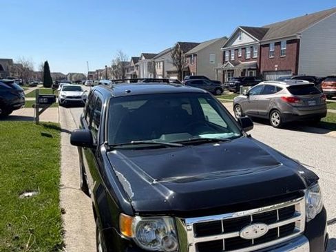 Used 2012 Ford Escape Limited image 1