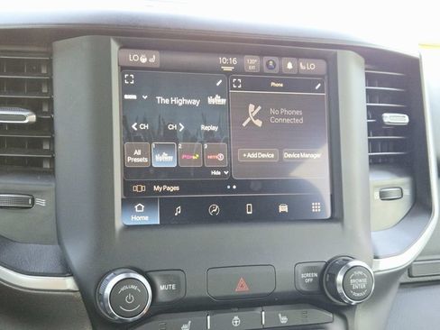 Used 2022 RAM 1500 Big Horn AWD/4WD image 26