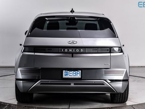 Used 2024 Hyundai Ioniq 5 Limited image 5