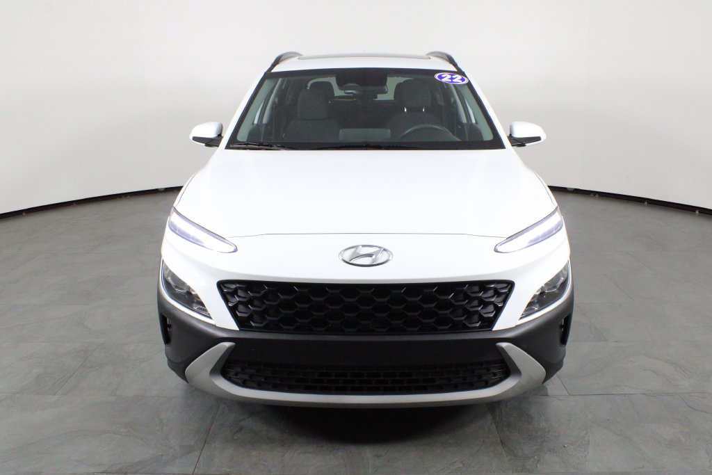Certified 2022 Hyundai Kona SEL w/ Convenience Package AWD/4WD image 10